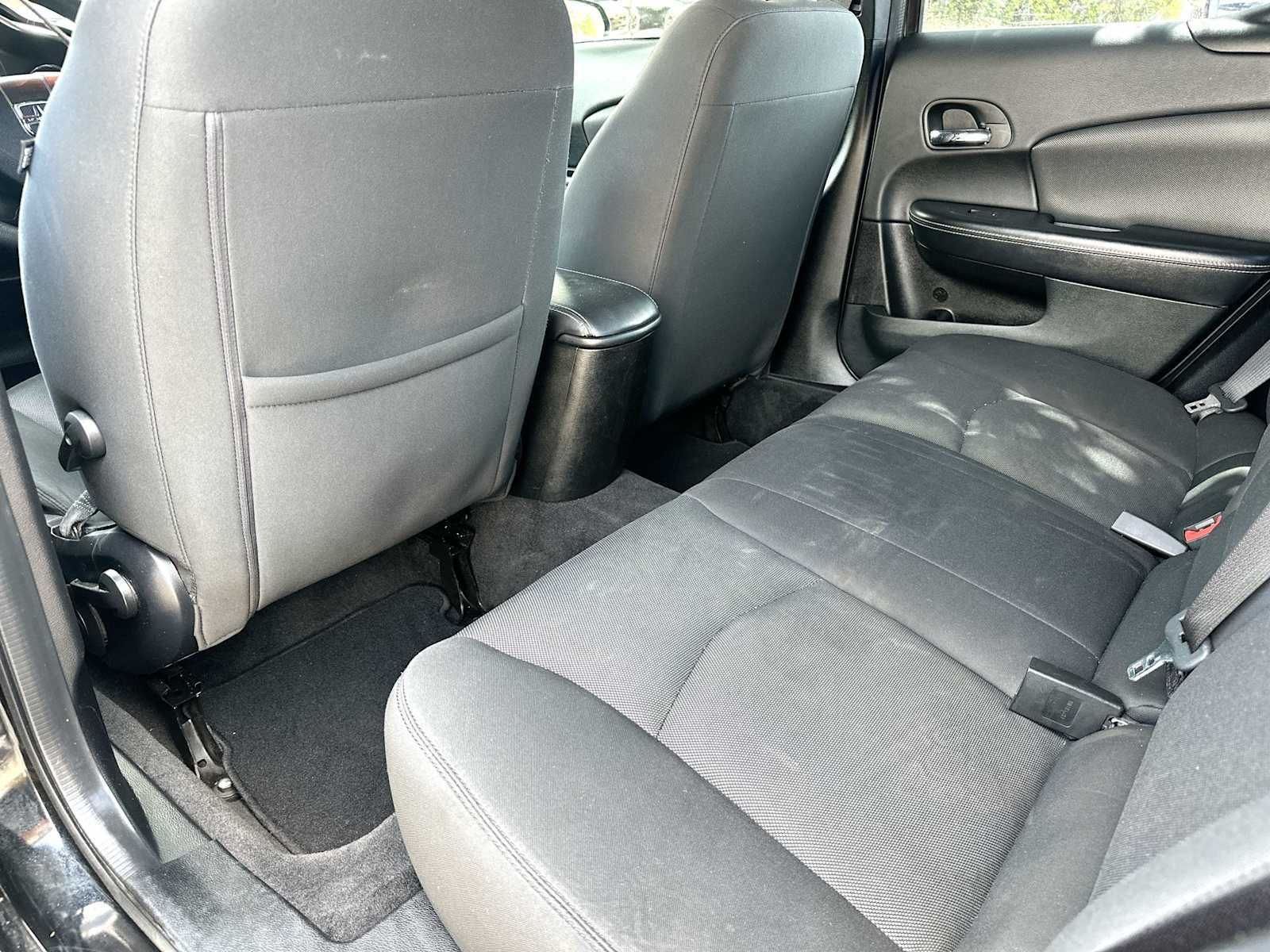 Used 2013 Dodge Avenger SE FWD image 24