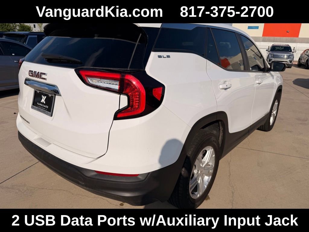 Used 2024 GMC Terrain SLE image 4