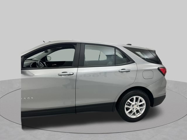 Used 2024 Chevrolet Equinox LS w/ LPO, Floor Liner Package AWD/4WD image 5