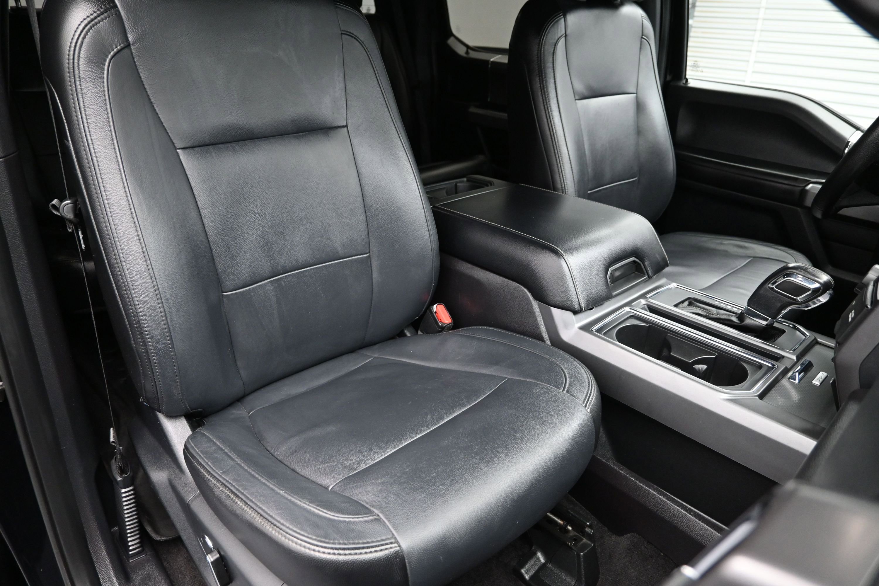 Used 2016 Ford F150 XLT w/ Equipment Group 302A Luxury AWD/4WD image 41