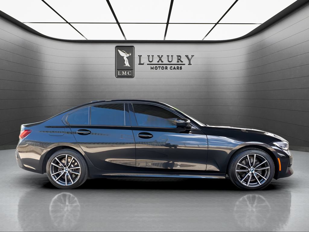 Used 2022 BMW 330e xDrive w/ Premium Package AWD/4WD image 9
