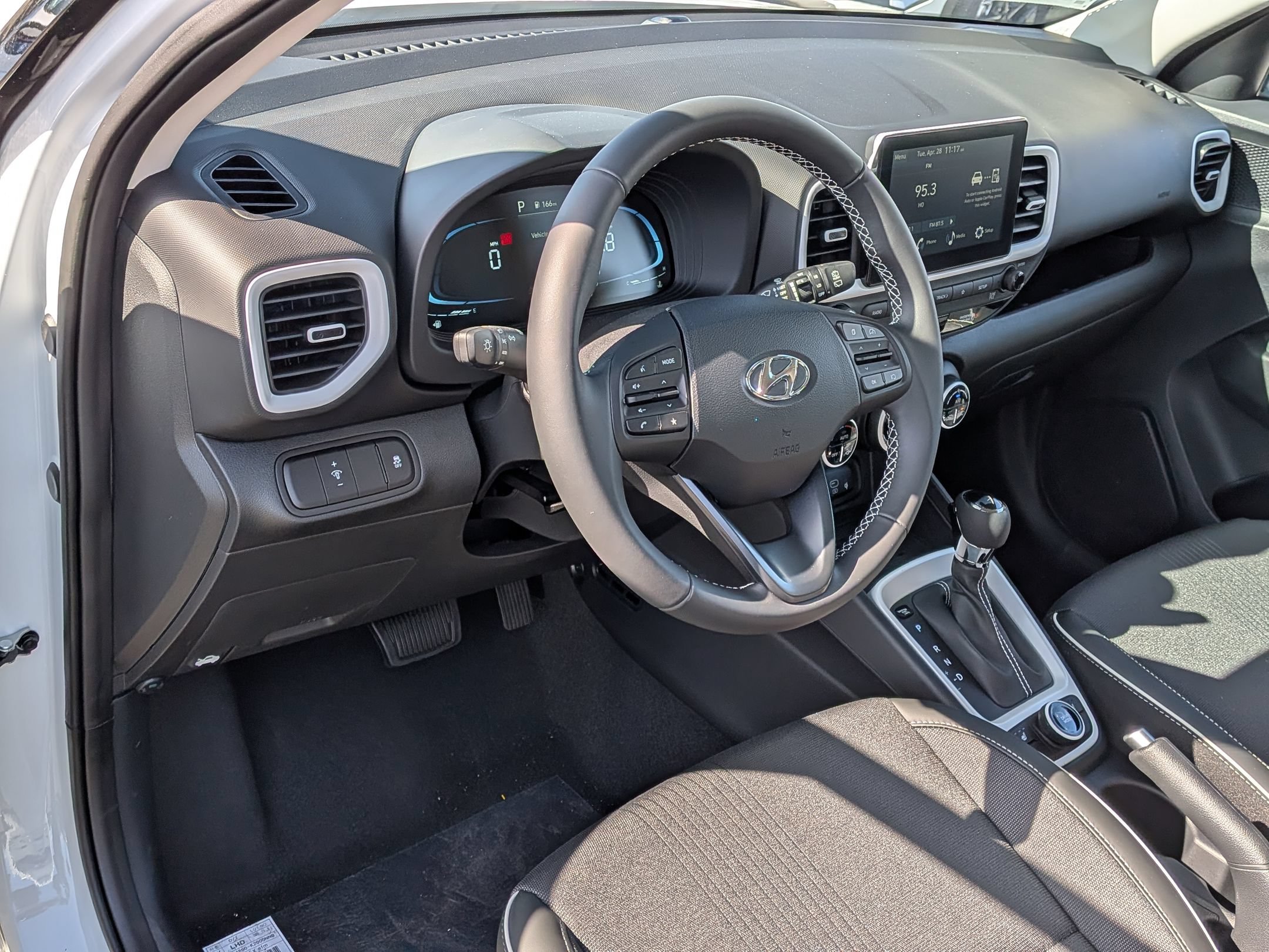 New 2026 Hyundai Venue SEL FWD image 8