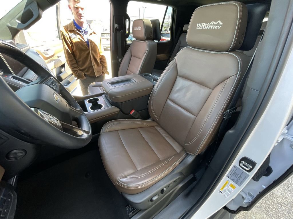 Certified 2024 Chevrolet Tahoe High Country w/ Advanced Technology Package image 19