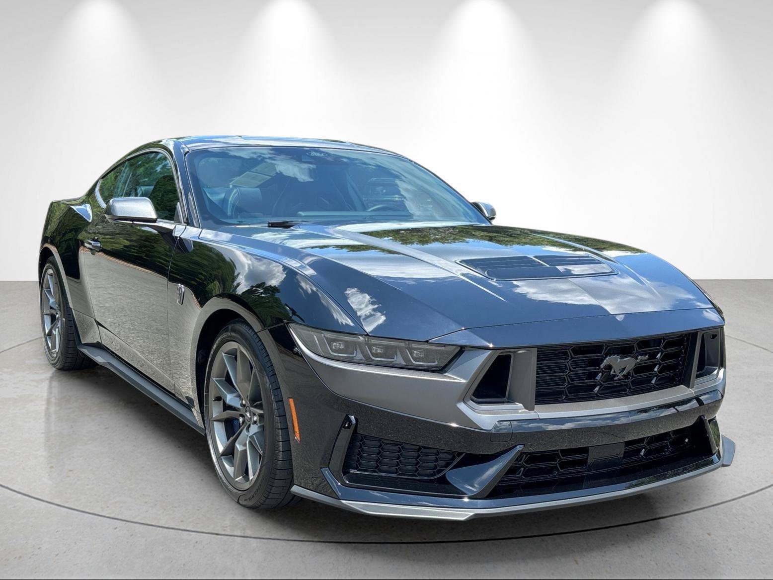 Used 2025 Ford Mustang Dark Horse RWD image 7