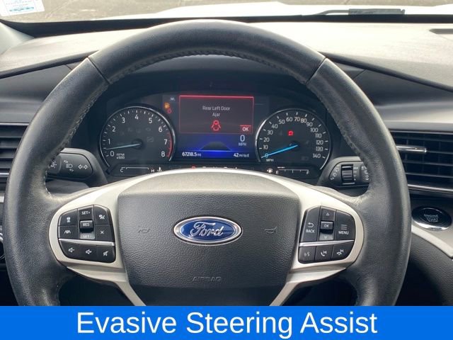 Used 2023 Ford Explorer XLT image 9