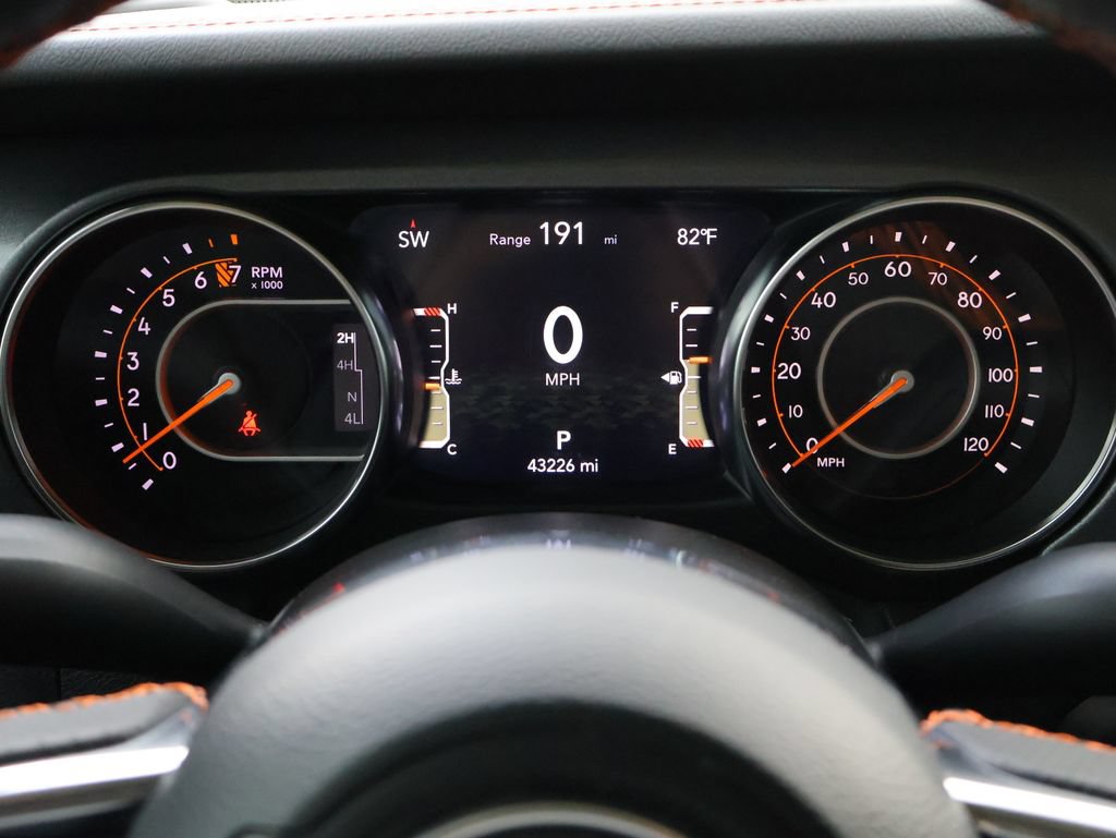Used 2023 Jeep Gladiator Mojave w/ LED Lighting Group AWD/4WD image 30