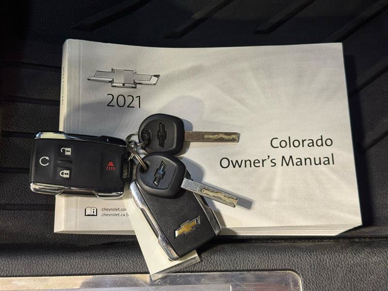 Used 2021 Chevrolet Colorado ZR2 AWD/4WD image 18