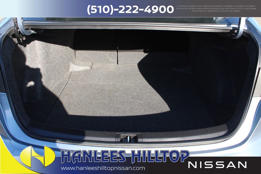 Used 2025 Toyota Corolla LE image 10