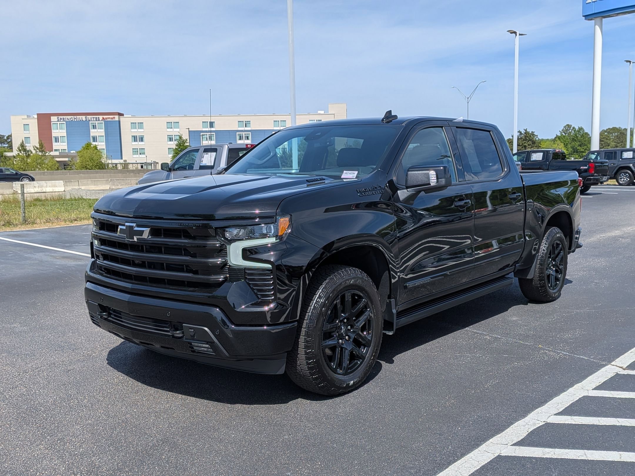 Used 2025 Chevrolet Silverado 1500 High Country w/ Midnight Edition image 7