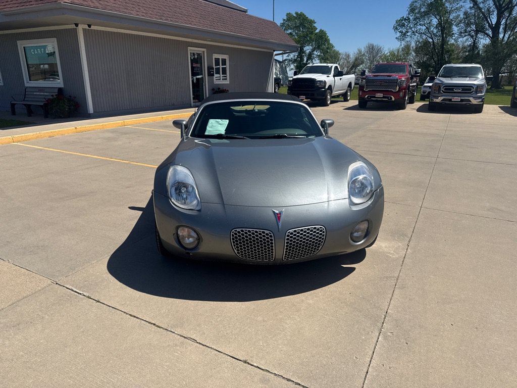 Used 2006 Pontiac Solstice Convertible w/ Premium Package RWD image 8