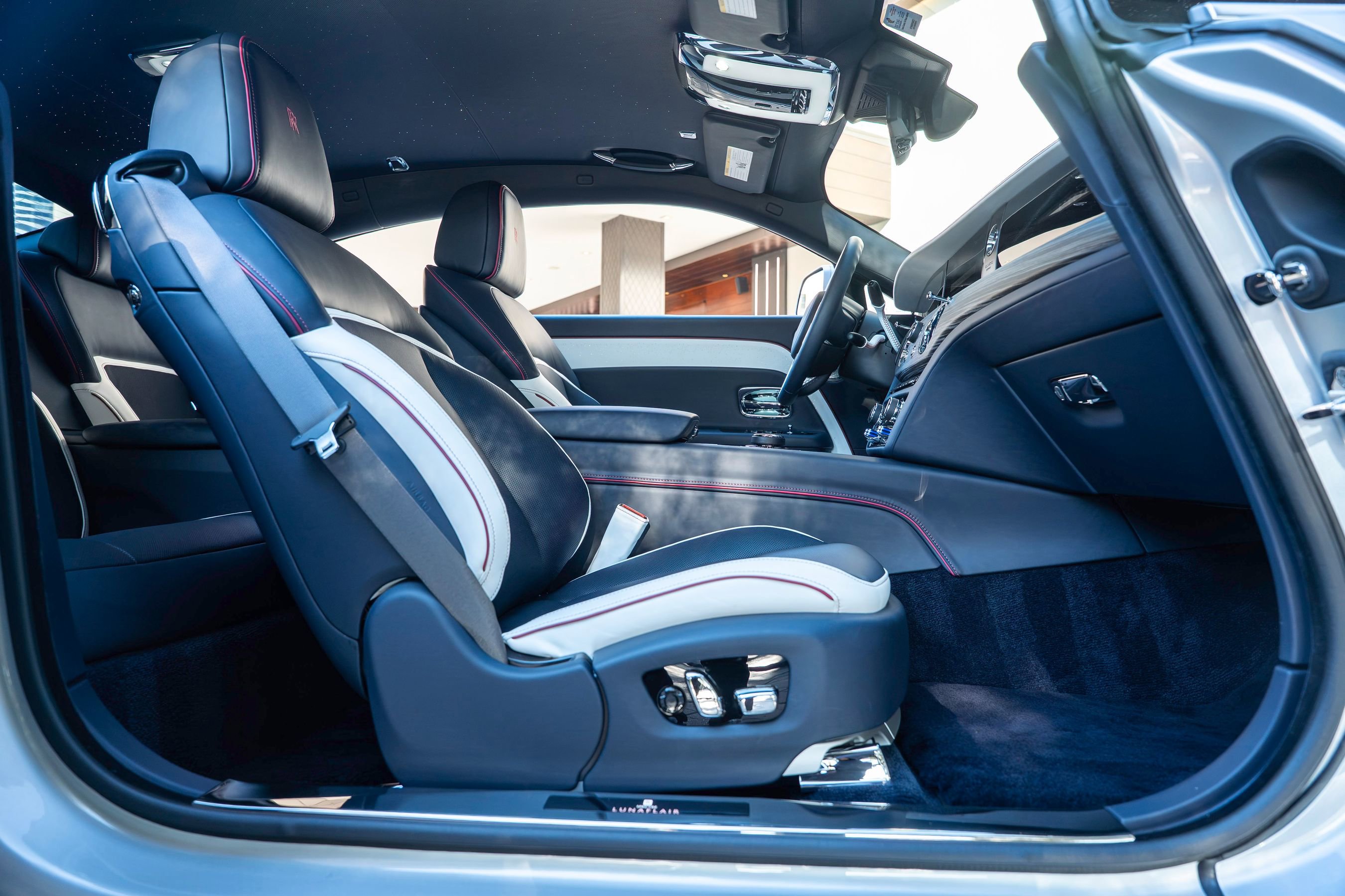 Used 2024 Rolls-Royce Spectre w/ Spectre Launch Package AWD/4WD image 53