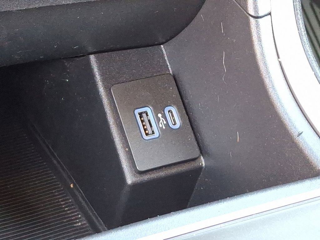 Used 2022 Ford Edge SE w/ Black Appearance Package image 25