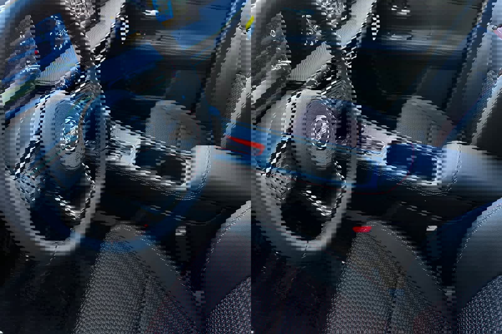 New 2026 Nissan Kicks SR image 12