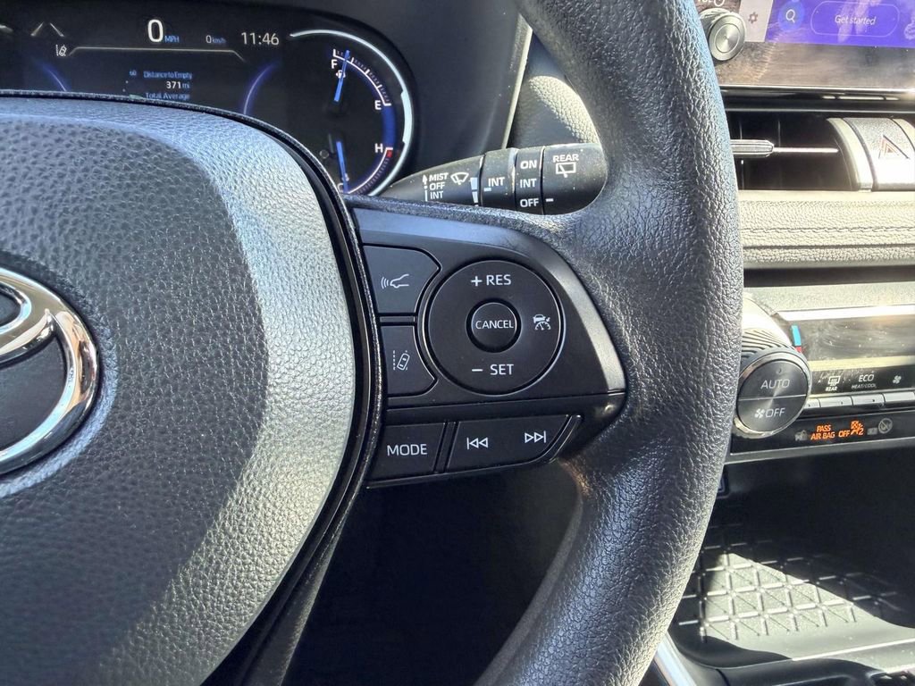 Certified 2025 Toyota RAV4 XLE image 7