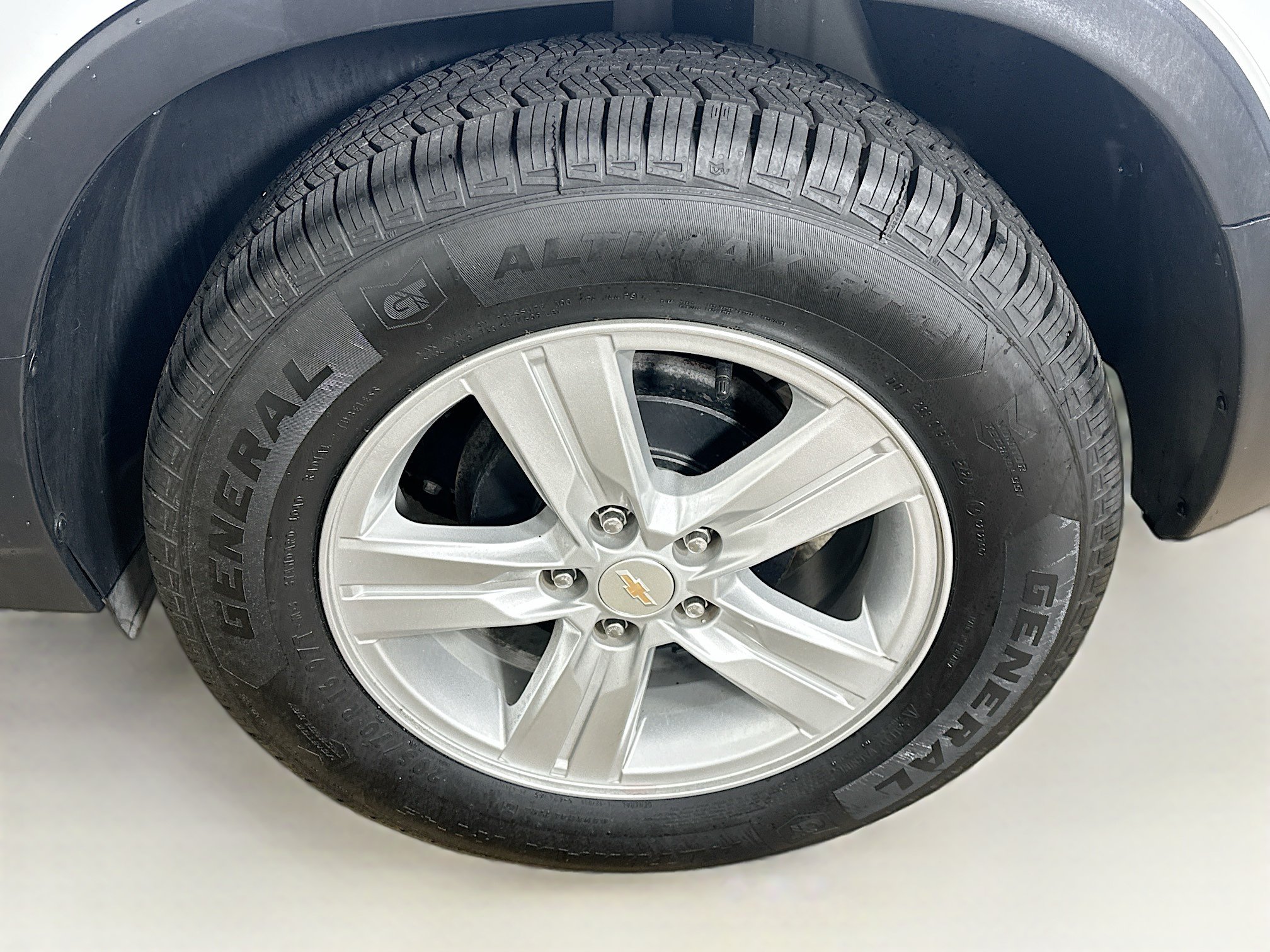 Used 2022 Chevrolet Trax LT w/ LT Convenience Package FWD image 11