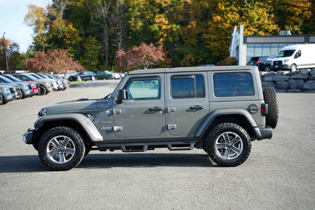 Used 2021 Jeep Wrangler Unlimited Sahara AWD/4WD image 8