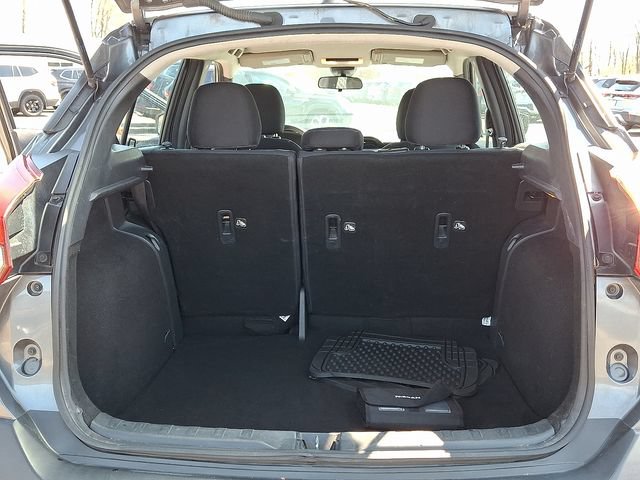 Used 2020 Nissan Kicks SV FWD image 28
