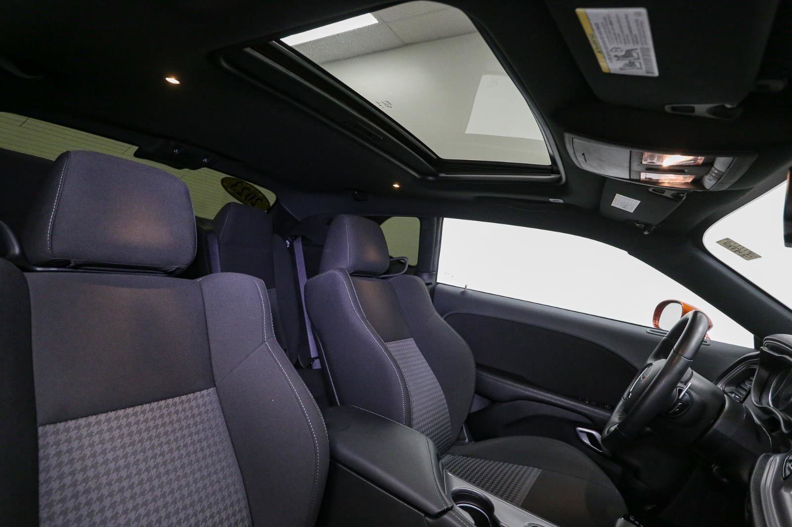 Used 2023 Dodge Challenger R/T Scat Pack w/ Scat Pack Stripe image 21