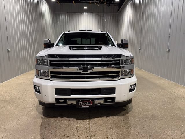 Used 2019 Chevrolet Silverado 3500 High Country w/ Duramax Plus Package AWD/4WD image 3