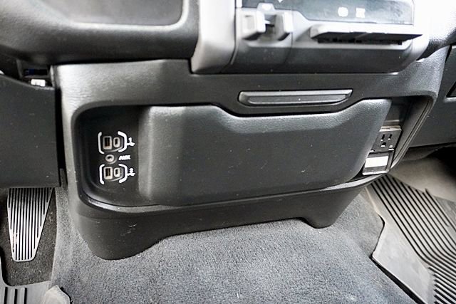 Certified 2022 RAM 2500 Big Horn w/ Cold Weather Group image 30