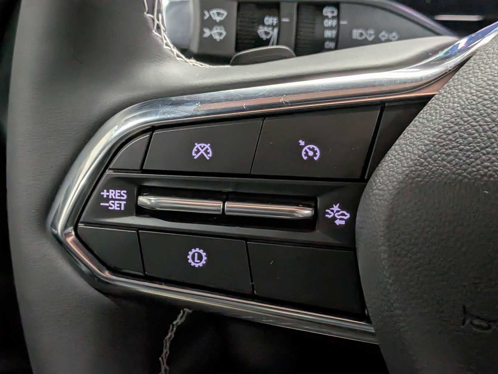 New 2026 Chevrolet Traverse LT w/ Driver Confidence Package image 23