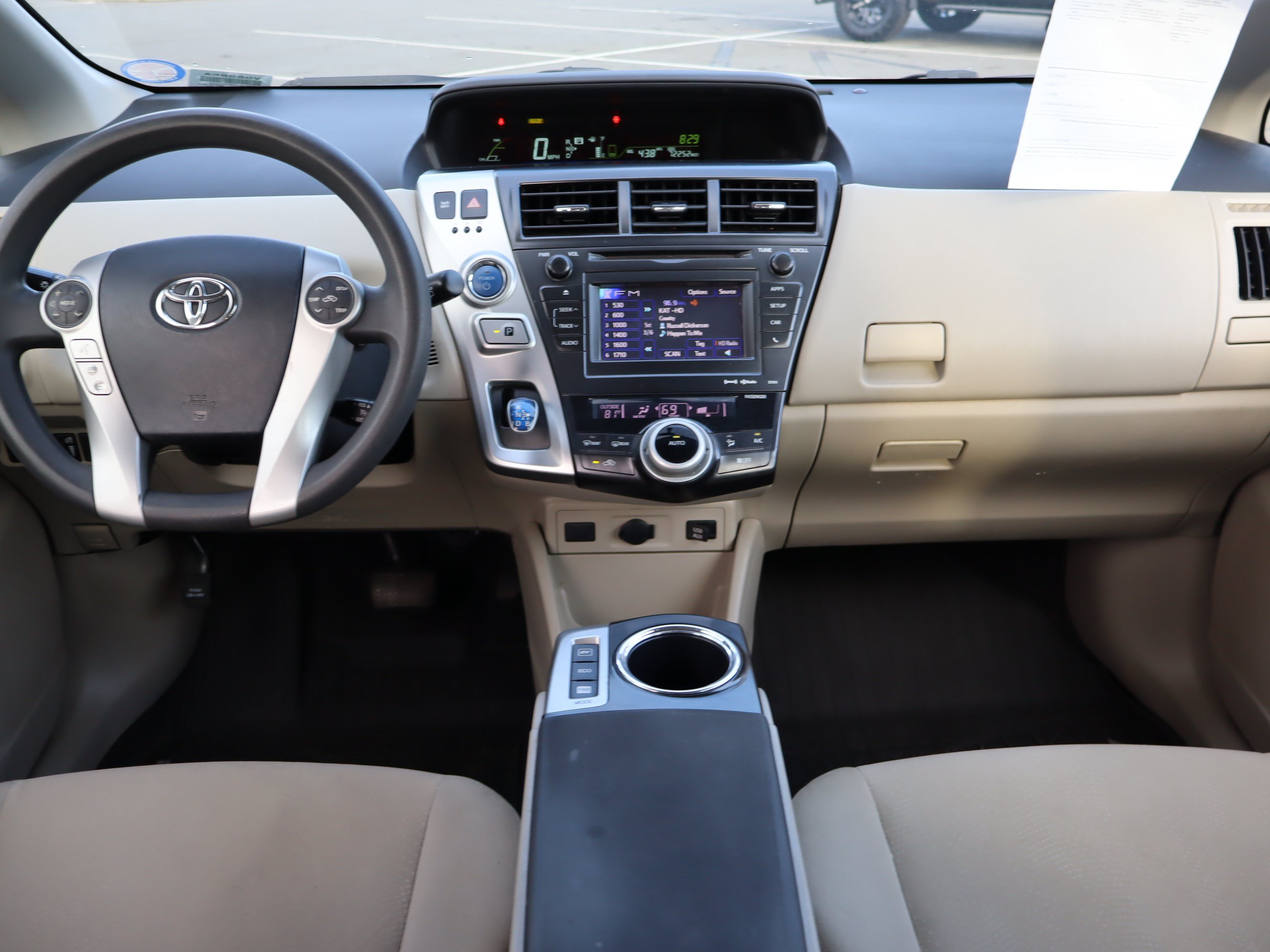 Used 2014 Toyota Prius V Three FWD image 14