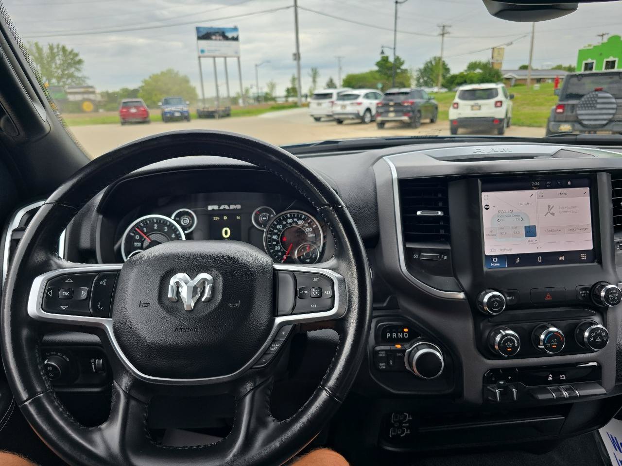 Used 2024 RAM 2500 Big Horn AWD/4WD image 39