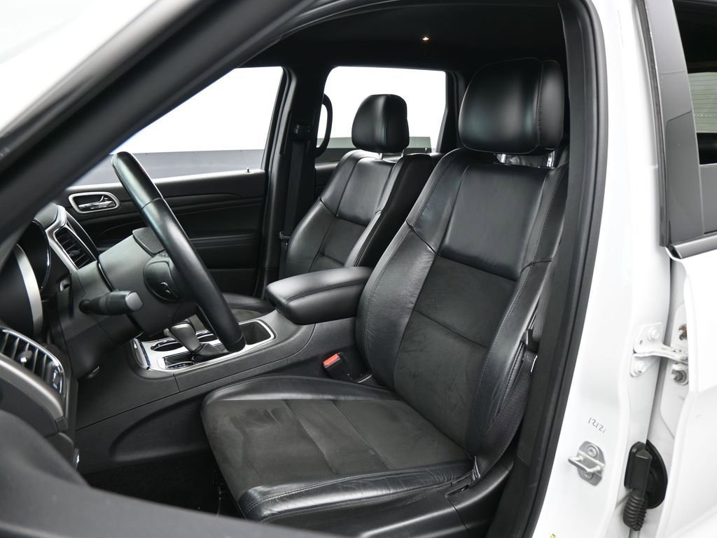 Used 2018 Jeep Grand Cherokee Altitude image 10
