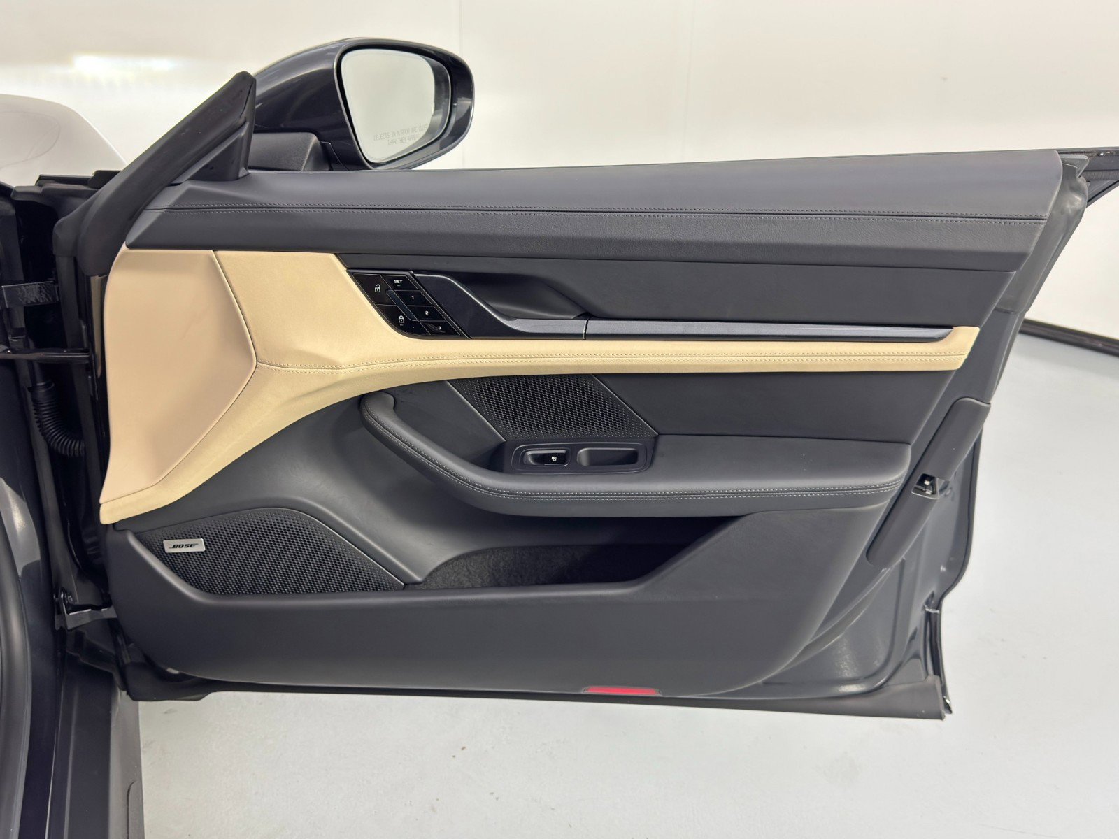 Used 2020 Porsche Taycan Turbo image 45