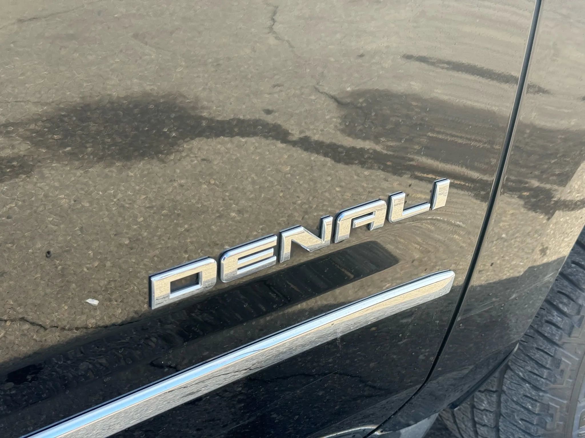 Used 2016 GMC Yukon Denali w/ Open Road Package image 14