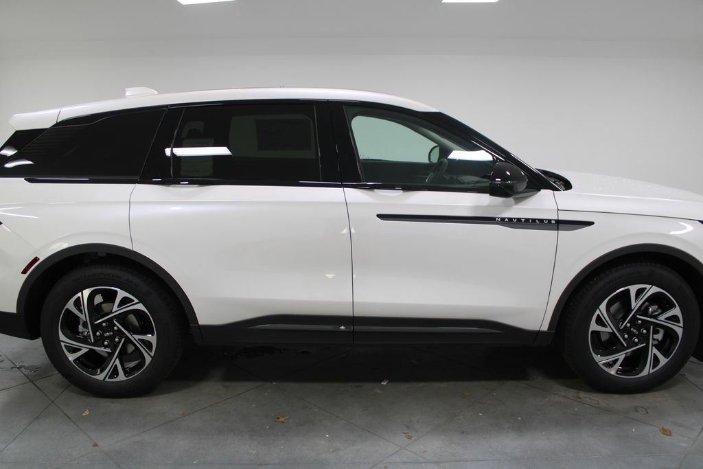 New 2026 Lincoln Nautilus Premier w/ Equipment Group 102A image 10