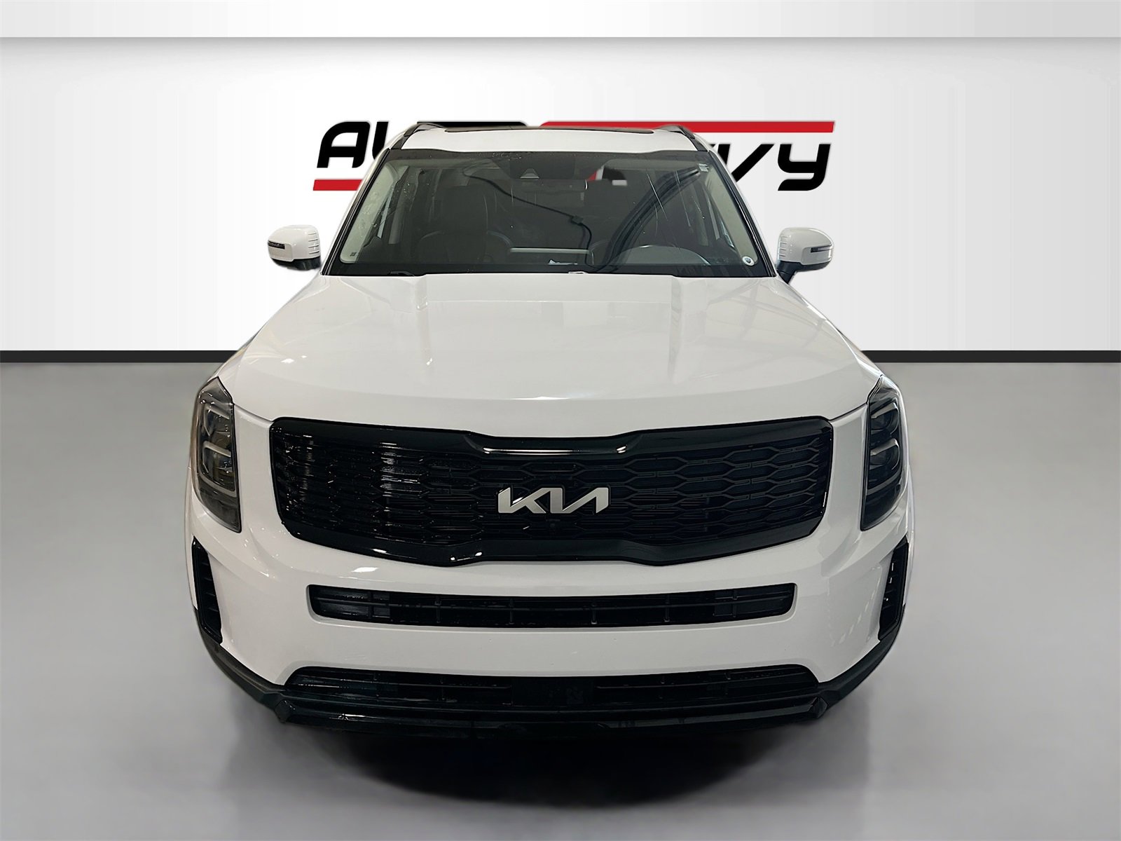 Used 2022 Kia Telluride EX w/ EX Premium Package image 2