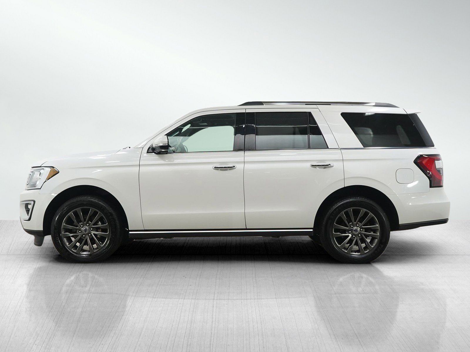 Used 2020 Ford Expedition Limited image 2