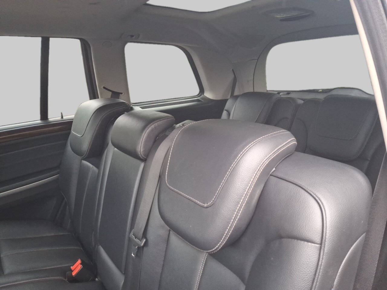 Used 2012 Mercedes-Benz GL 450 4MATIC w/ Premium 1 Pkg image 19
