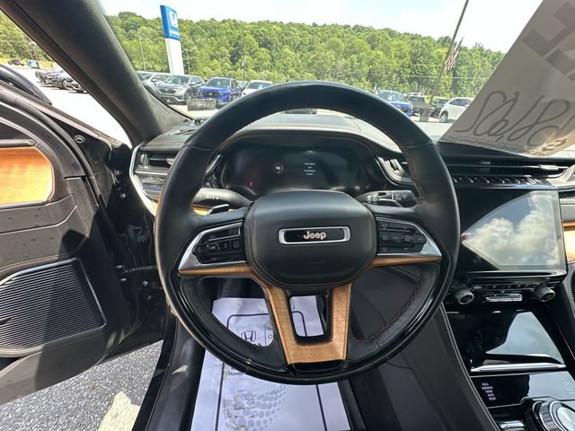 Used 2022 Jeep Grand Cherokee Summit AWD/4WD image 13