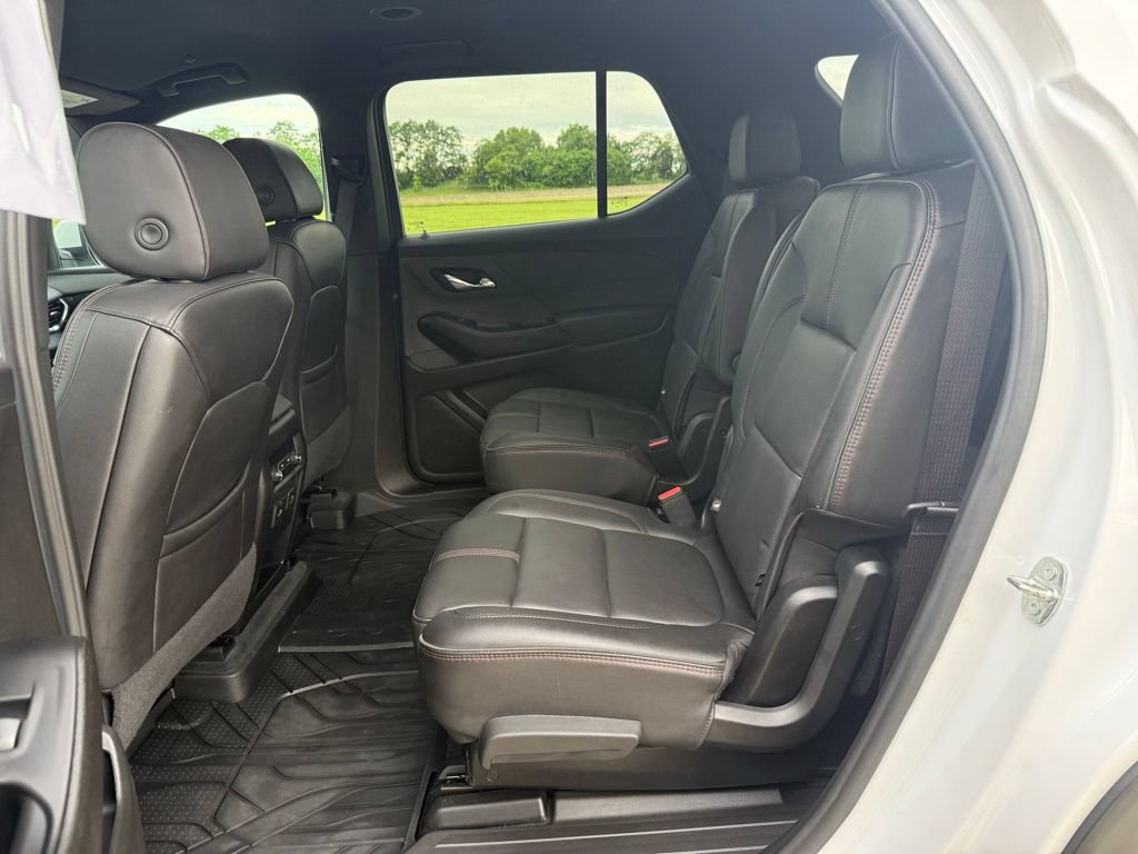 Used 2023 Chevrolet Traverse RS w/ LPO, Floor Liner Package FWD image 13