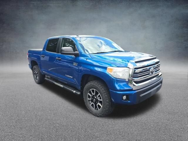 Used 2017 Toyota Tundra SR5 w/ SR5 Upgrade Package AWD/4WD image 2