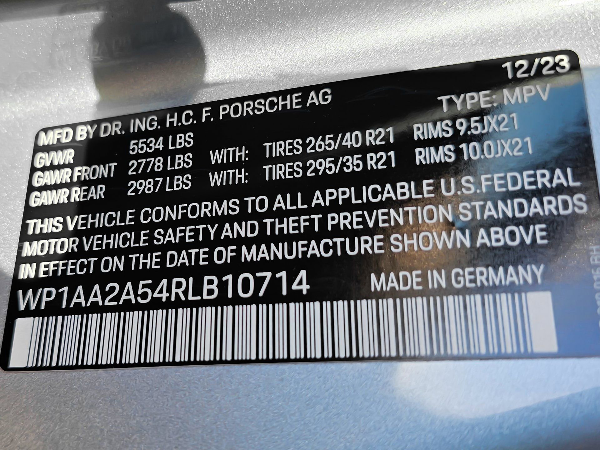 Used 2024 Porsche Macan Turbo image 28