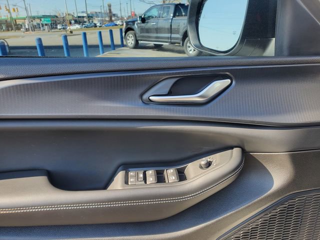 Used 2023 Jeep Grand Cherokee Laredo image 10