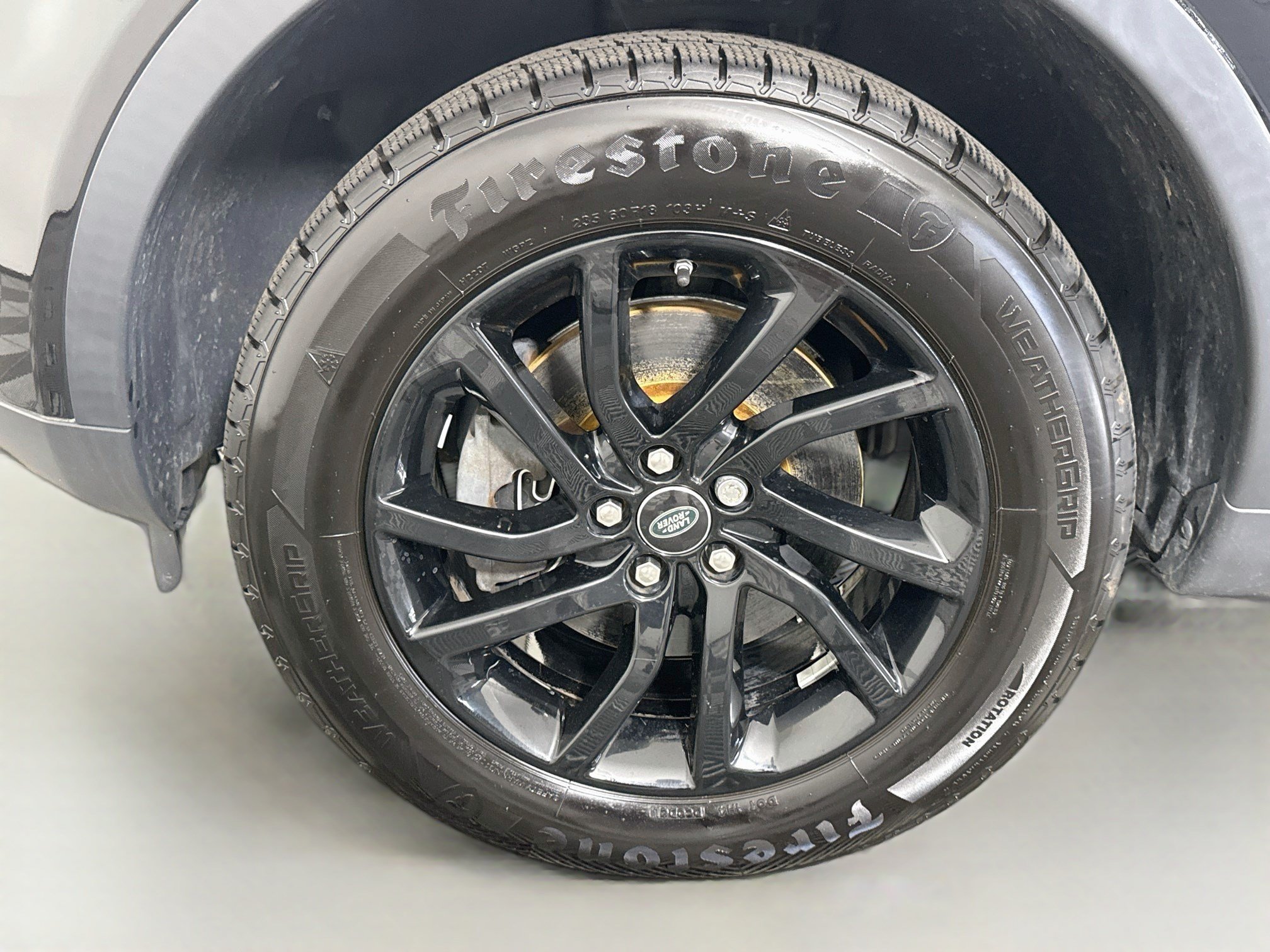 Used 2019 Land Rover Discovery Sport AWD/4WD image 38