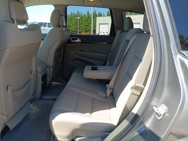 Used 2013 Jeep Grand Cherokee Laredo w/ Laredo E Group AWD/4WD image 15