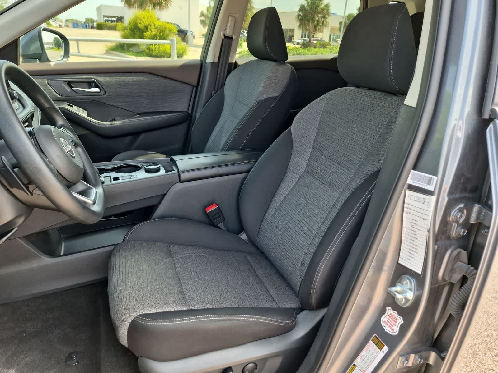 Used 2023 Nissan Rogue SV AWD/4WD image 18
