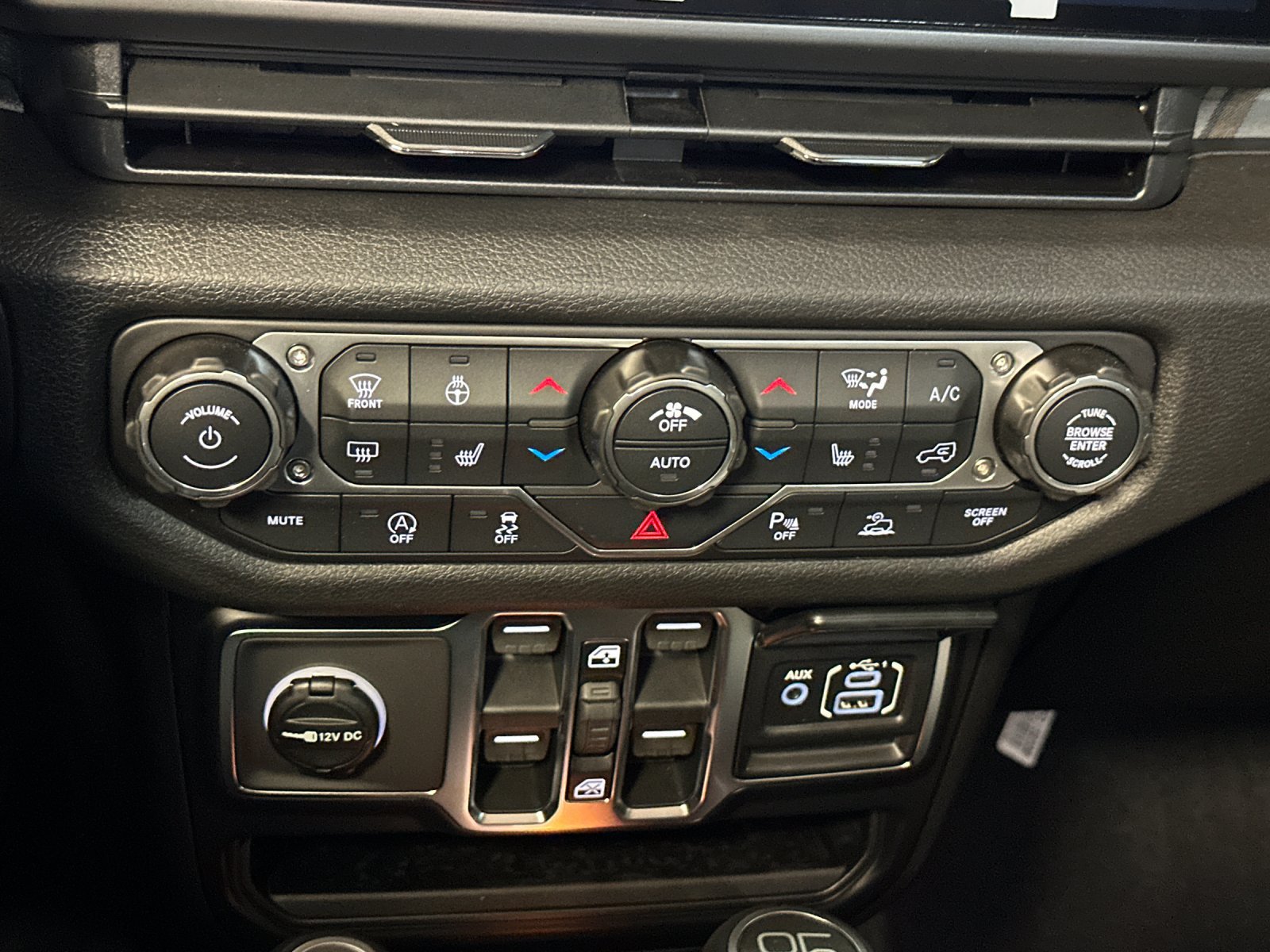 New 2026 Jeep Wrangler Unlimited Sport AWD/4WD image 19