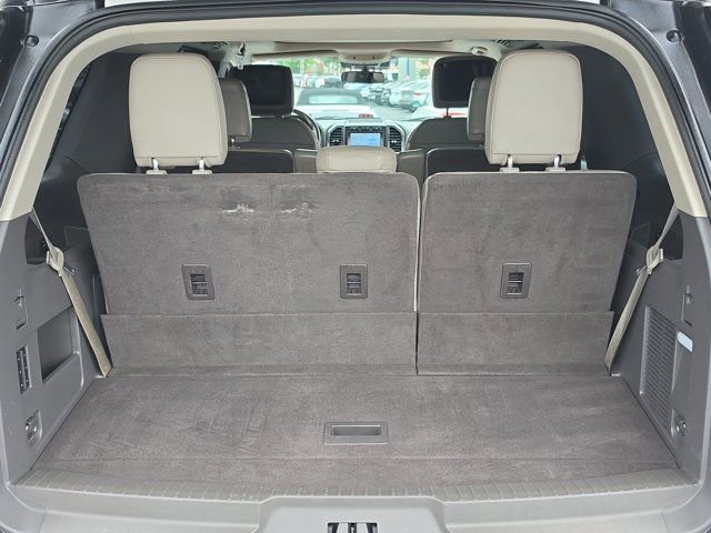 Certified 2021 Ford Expedition Limited image 9