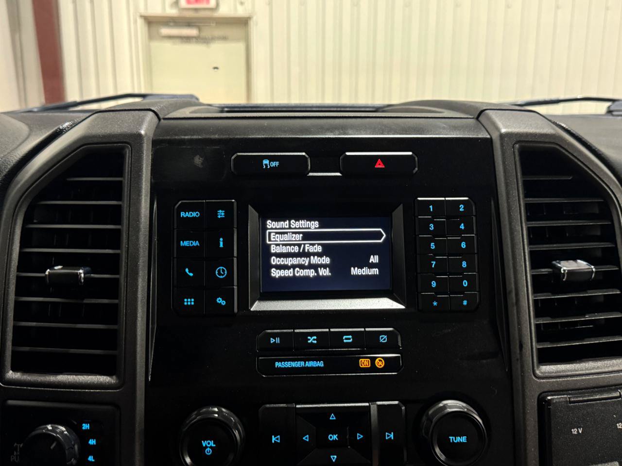 Used 2020 Ford F250 XL w/ Power Equipment Group AWD/4WD image 35