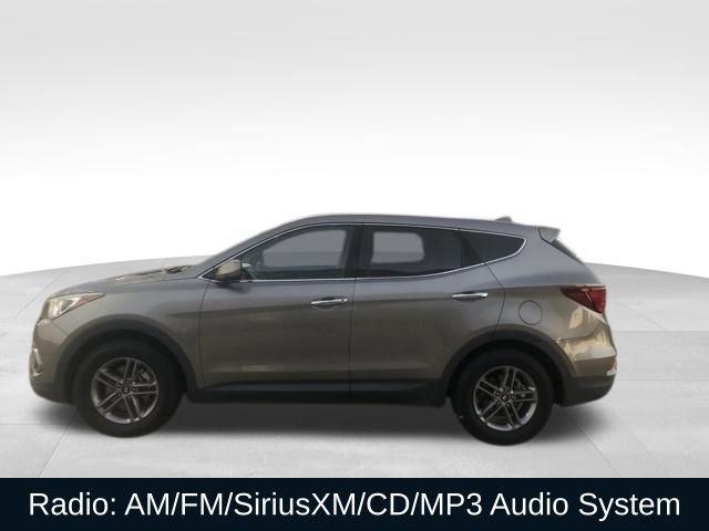 Used 2017 Hyundai Santa Fe Sport image 2