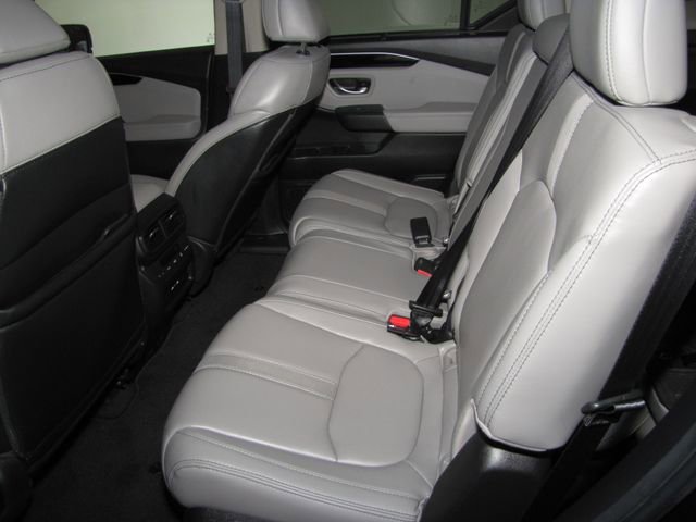 Certified 2025 Honda Pilot EX-L image 18