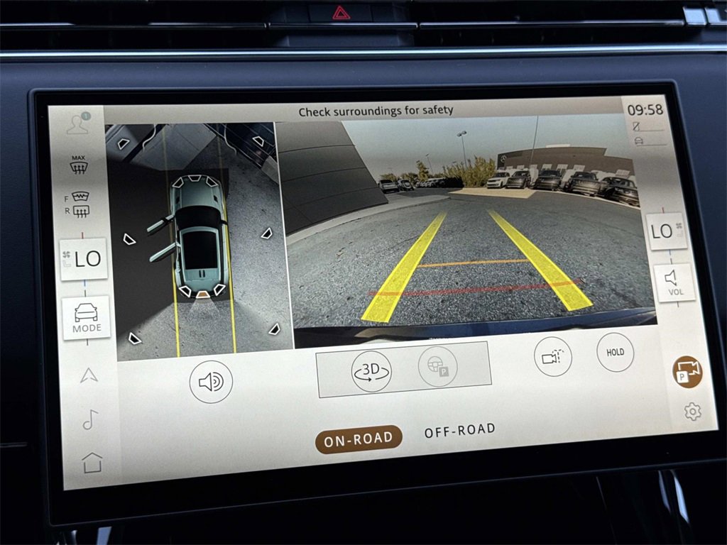 New 2025 Land Rover Range Rover Sport SE image 24