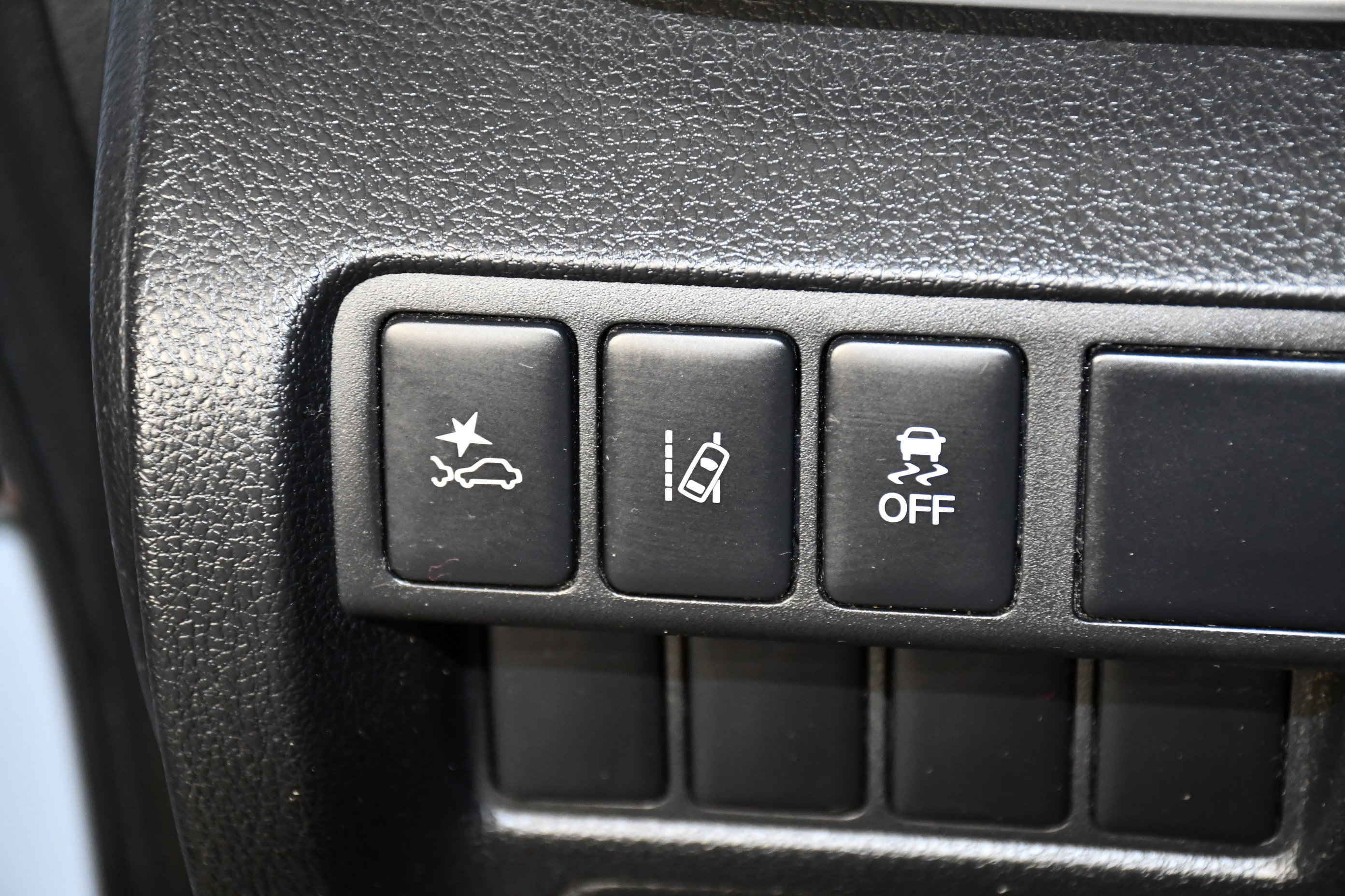 Used 2022 Mitsubishi Eclipse Cross LE image 33