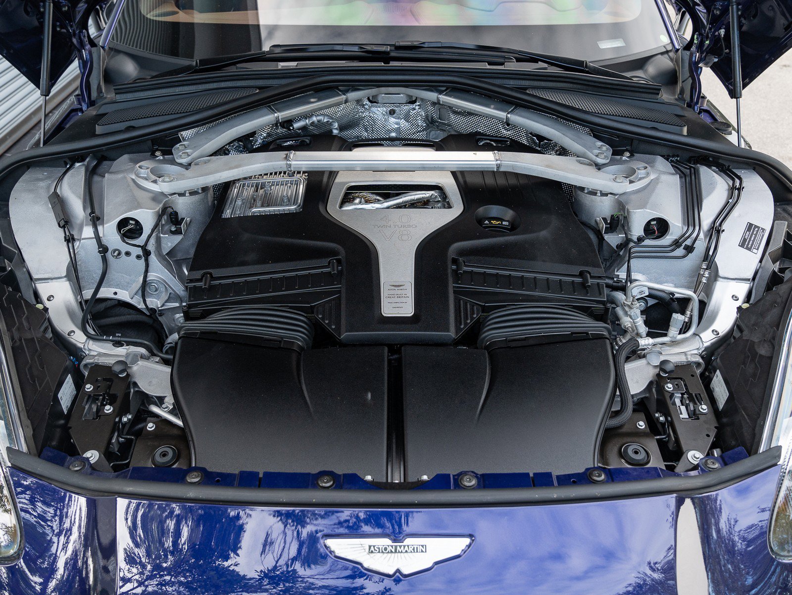 Used 2023 Aston Martin DBX 707 image 24